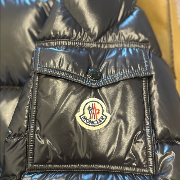 Moncler maya jacket size 6 - Picture 6 of 7